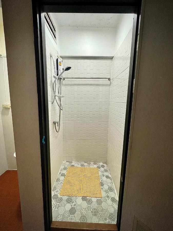 Satop Travelers Guesthouse Chiang Mai Zewnętrze zdjęcie