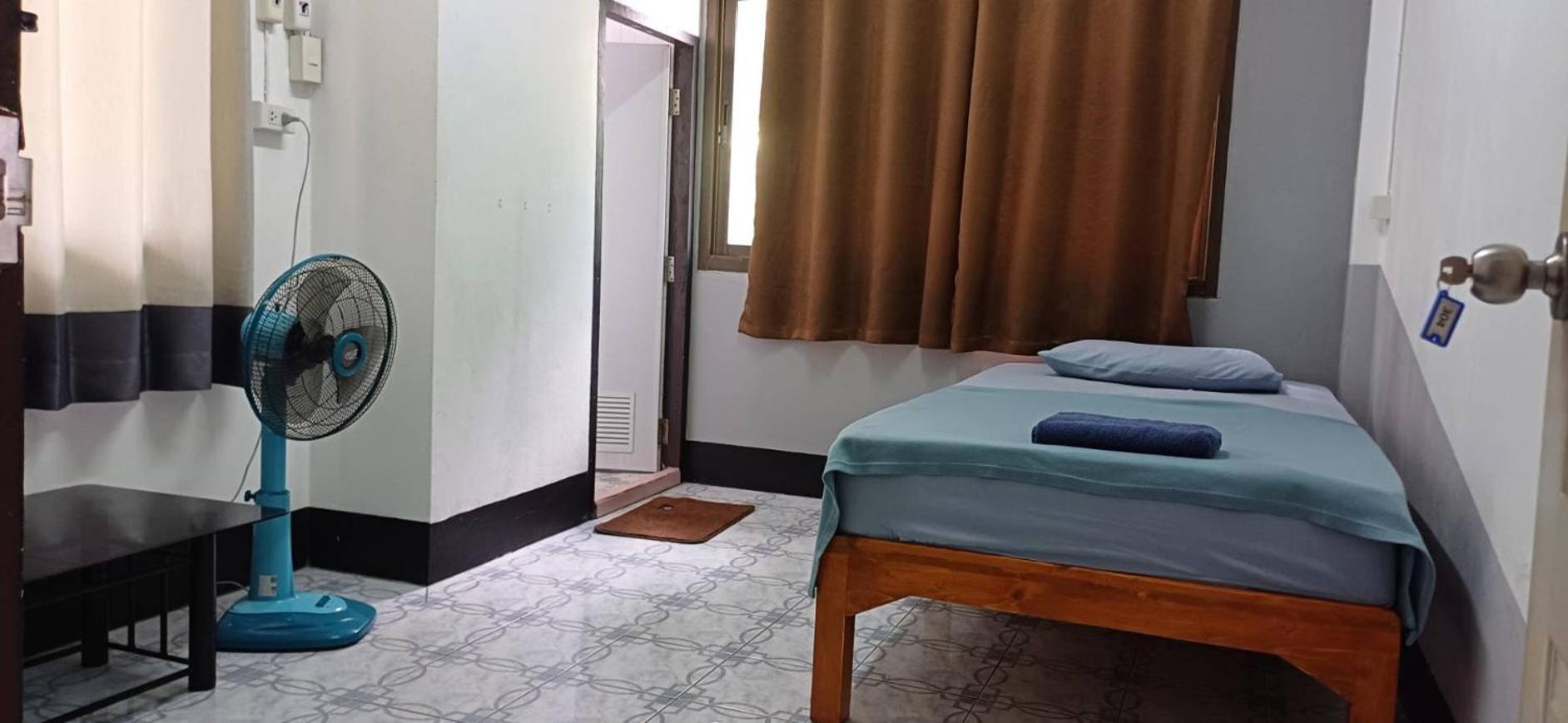 Satop Travelers Guesthouse Chiang Mai Zewnętrze zdjęcie